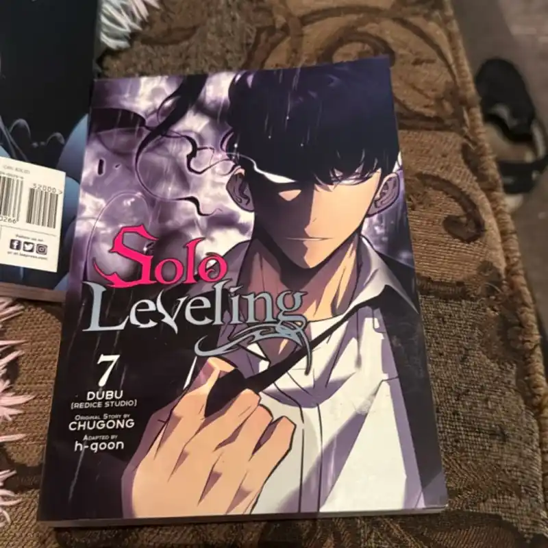 Solo Leveling, Vol. 7 (comic) - Chugong Low Price